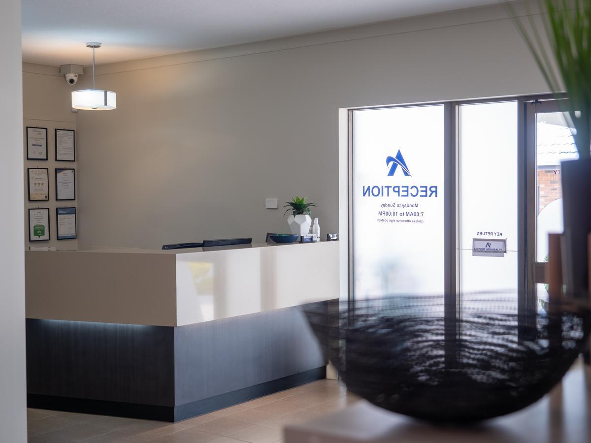 Airport Admiralty Motel Бризбейн Екстериор снимка